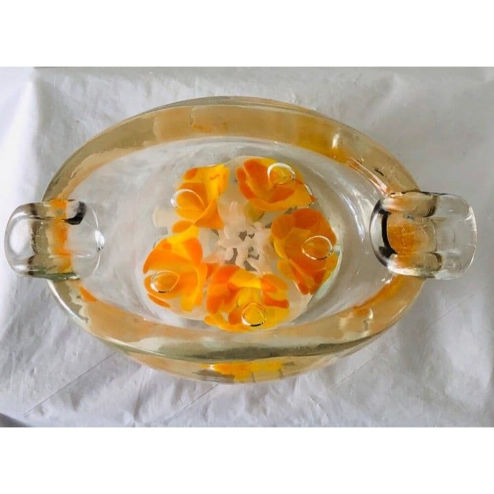 VTG Hand Blown Ash Tray/Paperweight Flowers W/Controlled Bubbles
